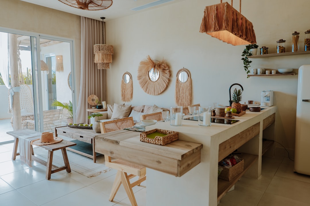 Najmodniejsze meble drewniane w 2025 roku: Trendy i Inspiracje